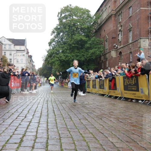 13.09.2026 - Kiel Lauf Yannick Fuchs http://msf.ph/oto/10276384 13.09.2026 08:49:19 Ziel 135 meine-sportfotos.de