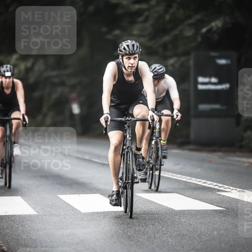 13.09.2026 - Stadtparktriathlon H.Heesch http://msf.ph/oto/10276385 13.09.2026 10:36:48 Radfahren 382, 434, 488, 528, 542 meine-sportfotos.de