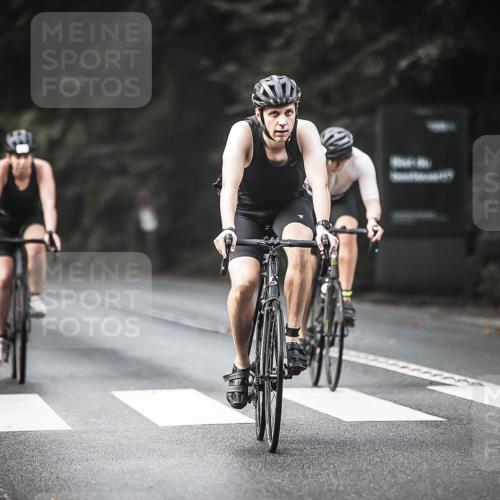 13.09.2026 - Stadtparktriathlon H.Heesch http://msf.ph/oto/10276388 13.09.2026 10:36:48 Radfahren 382, 434, 488, 528, 542 meine-sportfotos.de
