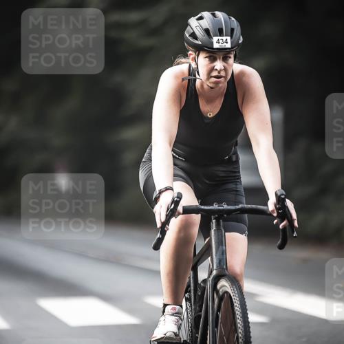 13.09.2026 - Stadtparktriathlon H.Heesch http://msf.ph/oto/10276410 13.09.2026 10:36:50 Radfahren 382, 434, 488, 528, 575 meine-sportfotos.de