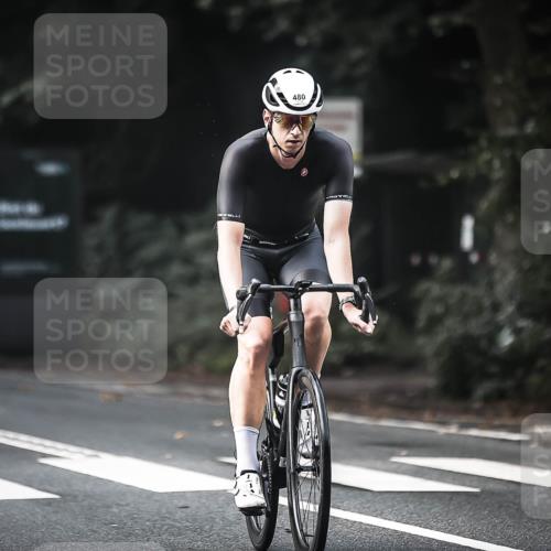 13.09.2026 - Stadtparktriathlon H.Heesch http://msf.ph/oto/10276467 13.09.2026 10:37:01 Radfahren 221, 345, 346, 414, 439, 480, 575 meine-sportfotos.de