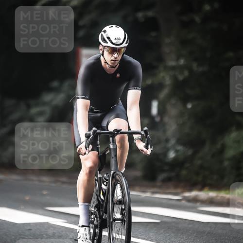13.09.2026 - Stadtparktriathlon H.Heesch http://msf.ph/oto/10276471 13.09.2026 10:37:01 Radfahren 221, 345, 346, 414, 439, 480, 575 meine-sportfotos.de