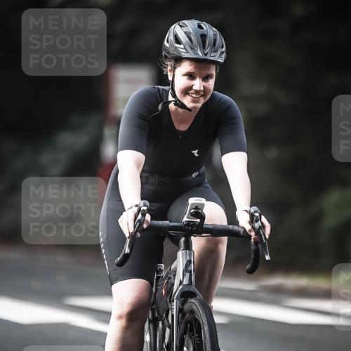 13.09.2026 - Stadtparktriathlon H.Heesch http://msf.ph/oto/10276482 13.09.2026 10:37:03 Radfahren 221, 345, 346, 414, 439, 480 meine-sportfotos.de