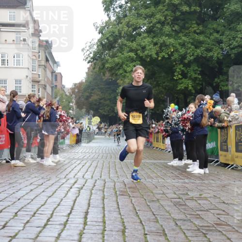 13.09.2026 - Kiel Lauf Yannick Fuchs http://msf.ph/oto/10276531 13.09.2026 08:49:31 Ziel 135, 6891, 10319 meine-sportfotos.de