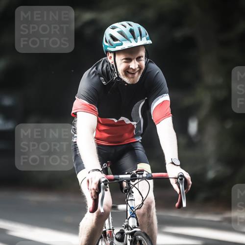 13.09.2026 - Stadtparktriathlon H.Heesch http://msf.ph/oto/10276546 13.09.2026 10:37:15 Radfahren 354, 385, 394, 398, 406, 452, 460, 499, 536, 568 meine-sportfotos.de