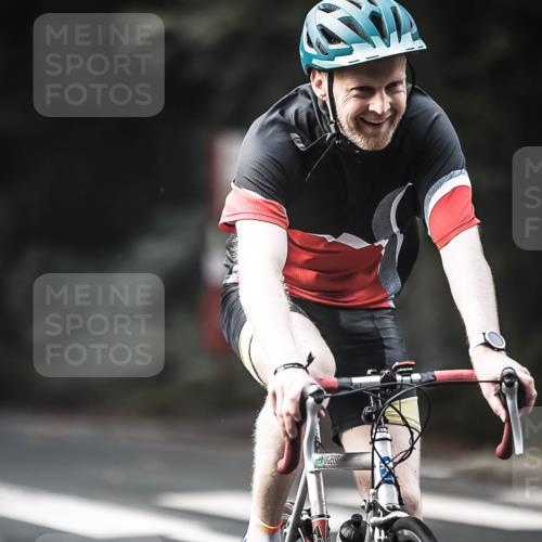13.09.2026 - Stadtparktriathlon H.Heesch http://msf.ph/oto/10276548 13.09.2026 10:37:15 Radfahren 354, 385, 394, 398, 406, 452, 460, 499, 536, 568 meine-sportfotos.de