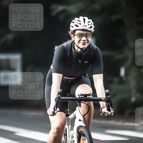 13.09.2026 - Stadtparktriathlon H.Heesch http://msf.ph/oto/10276578 13.09.2026 10:37:18 Radfahren 377, 385, 394, 398, 406, 419, 433, 452, 460, 499, 536, 544, 568, 582 meine-sportfotos.de