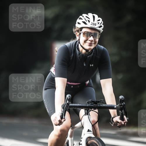 13.09.2026 - Stadtparktriathlon H.Heesch http://msf.ph/oto/10276582 13.09.2026 10:37:18 Radfahren 377, 385, 394, 398, 406, 419, 433, 452, 460, 499, 536, 544, 568, 582 meine-sportfotos.de