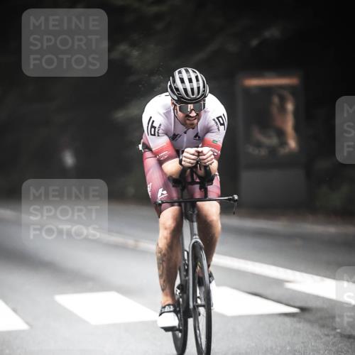 13.09.2026 - Stadtparktriathlon H.Heesch http://msf.ph/oto/10276718 13.09.2026 09:10:19 Radfahren 8, 127, 174 meine-sportfotos.de