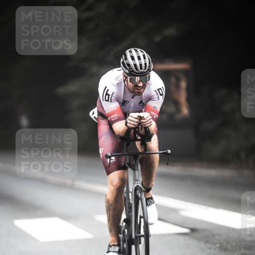 13.09.2026 - Stadtparktriathlon H.Heesch http://msf.ph/oto/10276720 13.09.2026 09:10:19 Radfahren 8, 127, 174 meine-sportfotos.de