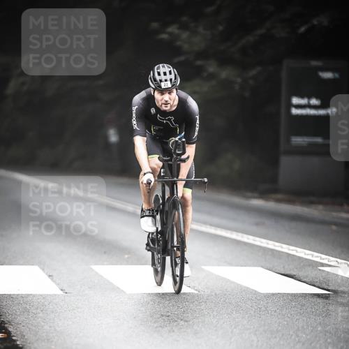 13.09.2026 - Stadtparktriathlon H.Heesch http://msf.ph/oto/10276774 13.09.2026 09:10:28 Radfahren 8, 22, 35, 174 meine-sportfotos.de