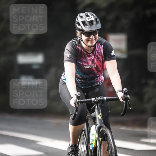13.09.2026 - Stadtparktriathlon H.Heesch http://msf.ph/oto/10276775 13.09.2026 10:37:45 Radfahren 278, 329, 381, 420, 491 meine-sportfotos.de
