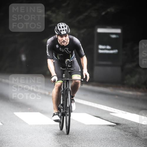 13.09.2026 - Stadtparktriathlon H.Heesch http://msf.ph/oto/10276779 13.09.2026 09:10:28 Radfahren 8, 22, 35, 174 meine-sportfotos.de