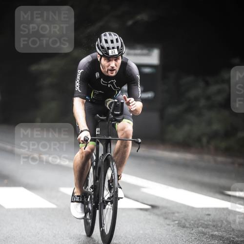13.09.2026 - Stadtparktriathlon H.Heesch http://msf.ph/oto/10276785 13.09.2026 09:10:28 Radfahren 8, 22, 35, 174 meine-sportfotos.de