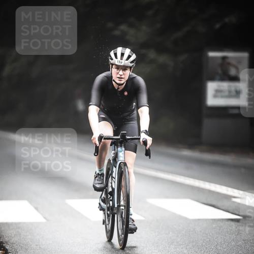 13.09.2026 - Stadtparktriathlon H.Heesch http://msf.ph/oto/10276813 13.09.2026 09:10:35 Radfahren 15, 35, 159 meine-sportfotos.de