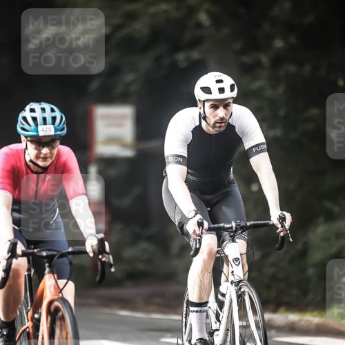 13.09.2026 - Stadtparktriathlon H.Heesch http://msf.ph/oto/10276815 13.09.2026 10:37:51 Radfahren 278, 376, 420, 449, 484, 491, 504, 518, 527, 584 meine-sportfotos.de