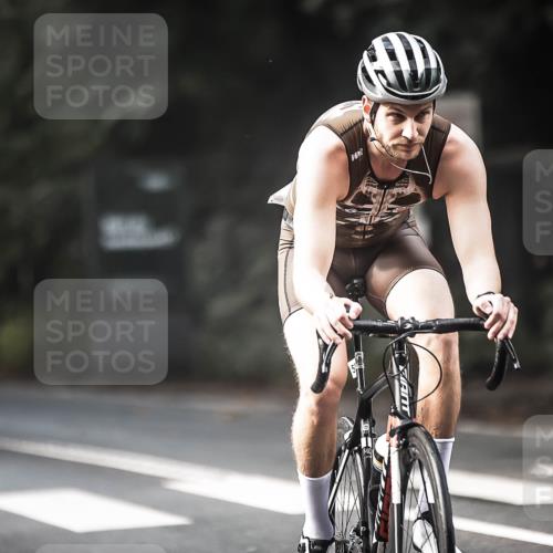 13.09.2026 - Stadtparktriathlon H.Heesch http://msf.ph/oto/10276897 13.09.2026 10:37:58 Radfahren 376, 378, 449, 451, 483, 484, 487, 504, 518, 527, 553, 571, 584 meine-sportfotos.de
