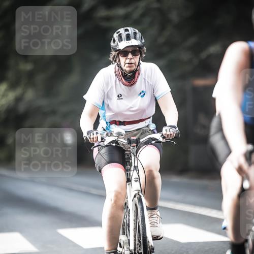 13.09.2026 - Stadtparktriathlon H.Heesch http://msf.ph/oto/10276925 13.09.2026 10:38:01 Radfahren 378, 451, 483, 487, 504, 553, 571, 584 meine-sportfotos.de