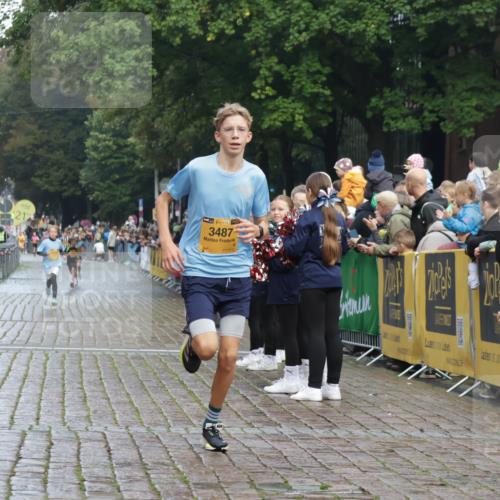 13.09.2026 - Kiel Lauf Yannick Fuchs http://msf.ph/oto/10276944 13.09.2026 08:50:04 Ziel 1710, 2909, 5168, 5258, 135, 6891, 10319, 3167, 3487, 8786, 11542 meine-sportfotos.de