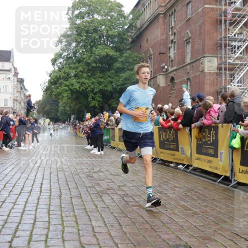 13.09.2026 - Kiel Lauf Yannick Fuchs http://msf.ph/oto/10276986 13.09.2026 08:50:06 Ziel 1710, 2909, 5168, 5258, 8786, 135, 6891, 10319, 3167, 3487, 11542 meine-sportfotos.de