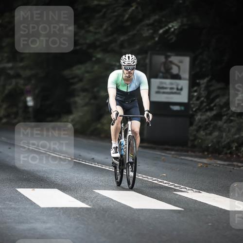 13.09.2026 - Stadtparktriathlon H.Heesch http://msf.ph/oto/10276991 13.09.2026 10:38:19 Radfahren 353, 358, 392, 410, 464, 490 meine-sportfotos.de