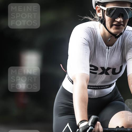 13.09.2026 - Stadtparktriathlon H.Heesch http://msf.ph/oto/10277026 13.09.2026 10:38:22 Radfahren 353, 358, 392, 410, 464, 490 meine-sportfotos.de