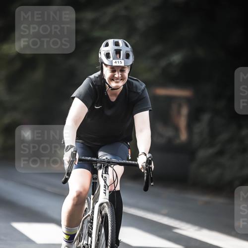13.09.2026 - Stadtparktriathlon H.Heesch http://msf.ph/oto/10277028 13.09.2026 10:38:32 Radfahren 415, 505, 564 meine-sportfotos.de