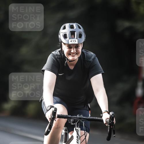 13.09.2026 - Stadtparktriathlon H.Heesch http://msf.ph/oto/10277037 13.09.2026 10:38:32 Radfahren 415, 505, 564 meine-sportfotos.de