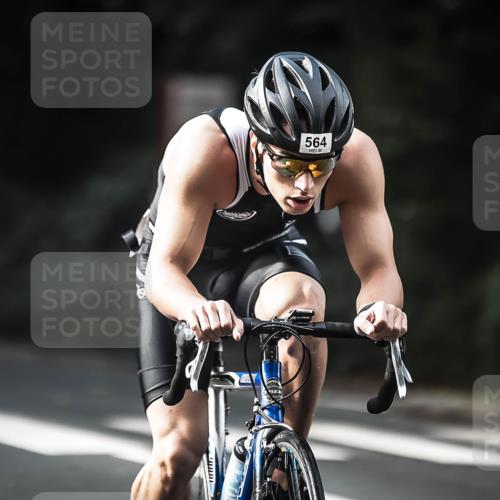13.09.2026 - Stadtparktriathlon H.Heesch http://msf.ph/oto/10277078 13.09.2026 10:38:39 Radfahren 505, 564, 566 meine-sportfotos.de