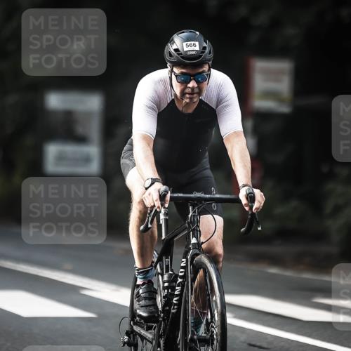 13.09.2026 - Stadtparktriathlon H.Heesch http://msf.ph/oto/10277095 13.09.2026 10:38:42 Radfahren 505, 564, 566 meine-sportfotos.de