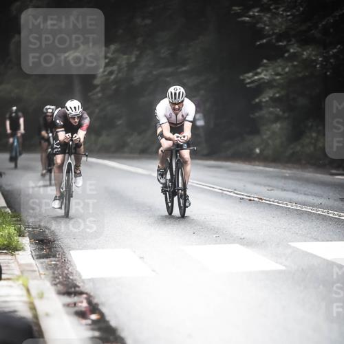 13.09.2026 - Stadtparktriathlon H.Heesch http://msf.ph/oto/10277111 13.09.2026 09:11:18 Radfahren 12, 26, 72, 139, 140, 145, 152, 181, 185 meine-sportfotos.de