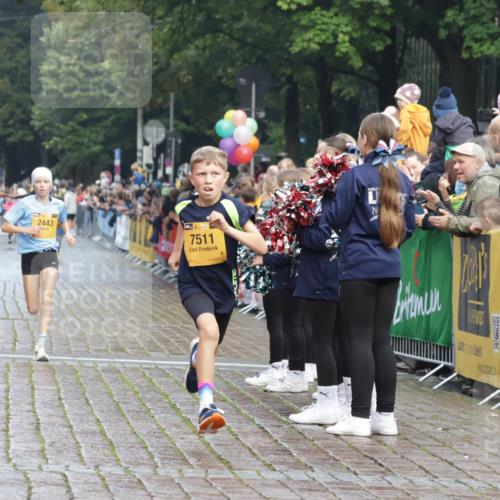 13.09.2026 - Kiel Lauf Yannick Fuchs http://msf.ph/oto/10277112 13.09.2026 08:50:14 Ziel 1710, 2909, 3167, 8786, 11542, 5168, 5258, 6891, 10319, 3487, 7511, 10359, 135, 6891 meine-sportfotos.de