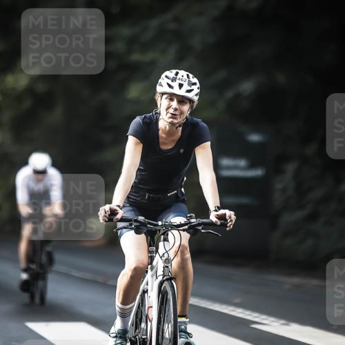 13.09.2026 - Stadtparktriathlon H.Heesch http://msf.ph/oto/10277120 13.09.2026 10:38:51 Radfahren 462, 486, 523, 543, 550 meine-sportfotos.de