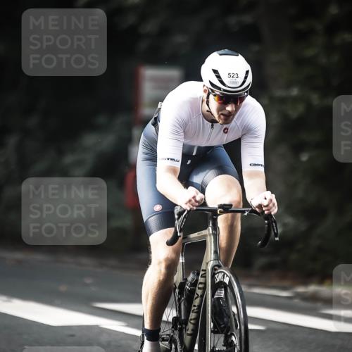 13.09.2026 - Stadtparktriathlon H.Heesch http://msf.ph/oto/10277141 13.09.2026 10:38:53 Radfahren 390, 400, 462, 486, 523, 543, 550 meine-sportfotos.de
