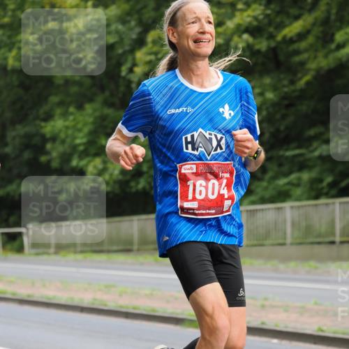13.09.2026 - 21. swb-Marathon Bremen TobiasT http://msf.ph/oto/10277154 13.09.2026 11:38:42 Laufen 1604, 1003, 9026, 21, 6 meine-sportfotos.de