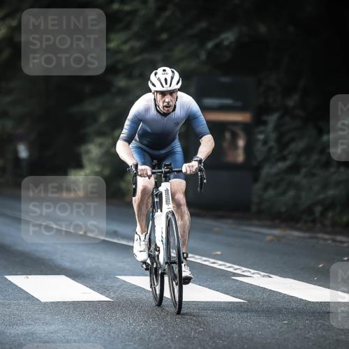 13.09.2026 - Stadtparktriathlon H.Heesch http://msf.ph/oto/10277156 13.09.2026 10:38:55 Radfahren 390, 400, 462, 486, 509, 523, 543, 550, 573 meine-sportfotos.de
