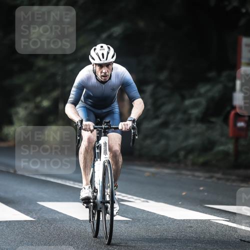 13.09.2026 - Stadtparktriathlon H.Heesch http://msf.ph/oto/10277164 13.09.2026 10:38:55 Radfahren 390, 400, 462, 486, 509, 523, 543, 550, 573 meine-sportfotos.de