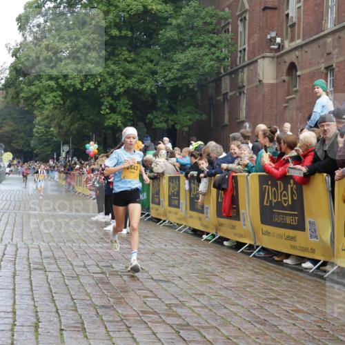 13.09.2026 - Kiel Lauf Yannick Fuchs http://msf.ph/oto/10277206 13.09.2026 08:50:18 Ziel 1710, 3167, 3487, 8786, 11542, 1710, 2909, 5168, 5258, 10319, 2443, 7511, 10359, 135, 6891 meine-sportfotos.de