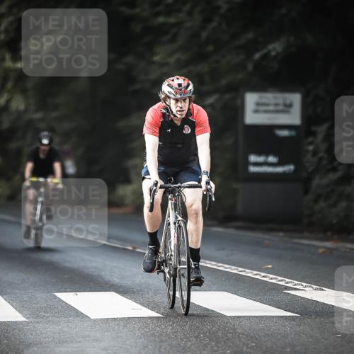 13.09.2026 - Stadtparktriathlon H.Heesch http://msf.ph/oto/10277321 13.09.2026 10:39:16 Radfahren 344, 428, 450, 520, 561, 572 meine-sportfotos.de