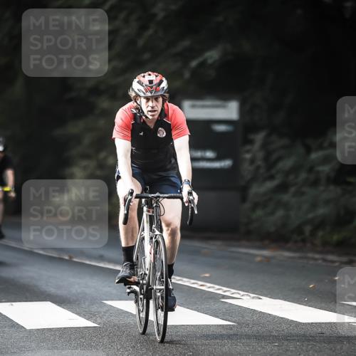 13.09.2026 - Stadtparktriathlon H.Heesch http://msf.ph/oto/10277329 13.09.2026 10:39:16 Radfahren 344, 428, 450, 520, 561, 572 meine-sportfotos.de