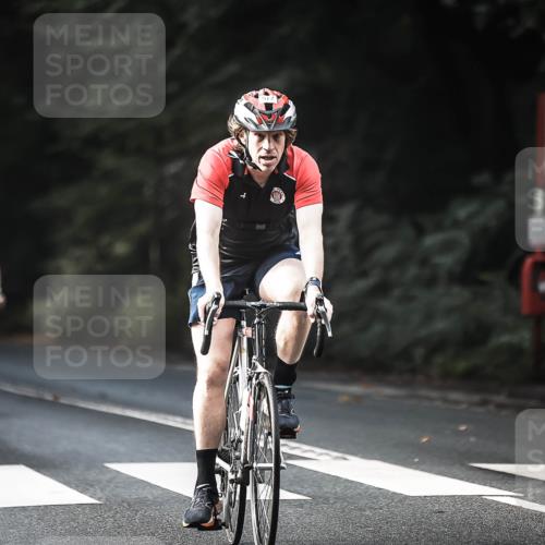 13.09.2026 - Stadtparktriathlon H.Heesch http://msf.ph/oto/10277333 13.09.2026 10:39:16 Radfahren 344, 428, 450, 520, 561, 572 meine-sportfotos.de