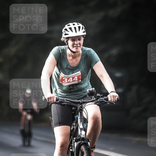 13.09.2026 - Stadtparktriathlon H.Heesch http://msf.ph/oto/10277343 13.09.2026 10:39:20 Radfahren 344, 423, 428, 561, 572 meine-sportfotos.de