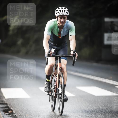 13.09.2026 - Stadtparktriathlon H.Heesch http://msf.ph/oto/10277488 13.09.2026 10:39:43 Radfahren 493, 498, 557, 563 meine-sportfotos.de