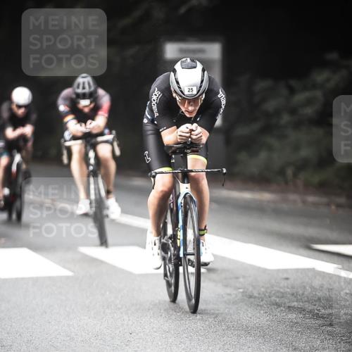 13.09.2026 - Stadtparktriathlon H.Heesch http://msf.ph/oto/10277503 13.09.2026 09:12:51 Radfahren 4, 25, 43, 96, 121, 171 meine-sportfotos.de