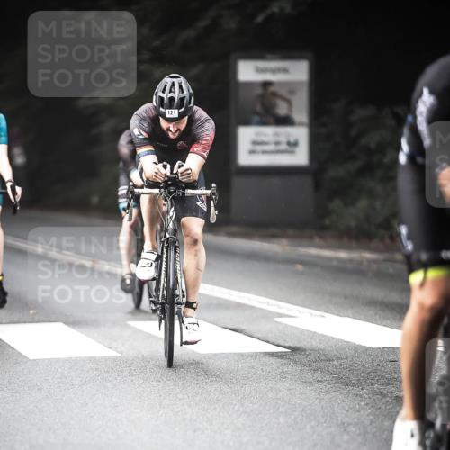 13.09.2026 - Stadtparktriathlon H.Heesch http://msf.ph/oto/10277506 13.09.2026 09:12:52 Radfahren 25, 43, 96, 121, 171, 175 meine-sportfotos.de