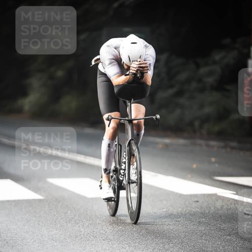 13.09.2026 - Stadtparktriathlon H.Heesch http://msf.ph/oto/10277524 13.09.2026 10:39:47 Radfahren 557, 563 meine-sportfotos.de