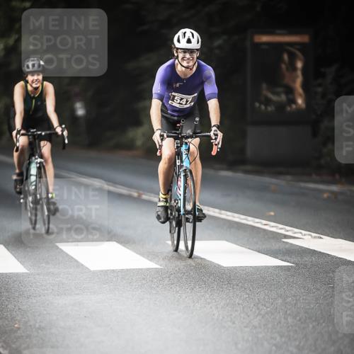 13.09.2026 - Stadtparktriathlon H.Heesch http://msf.ph/oto/10277544 13.09.2026 10:39:54 Radfahren 363, 547 meine-sportfotos.de