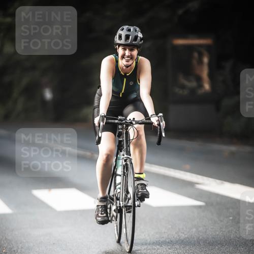 13.09.2026 - Stadtparktriathlon H.Heesch http://msf.ph/oto/10277558 13.09.2026 10:39:55 Radfahren 363, 547 meine-sportfotos.de