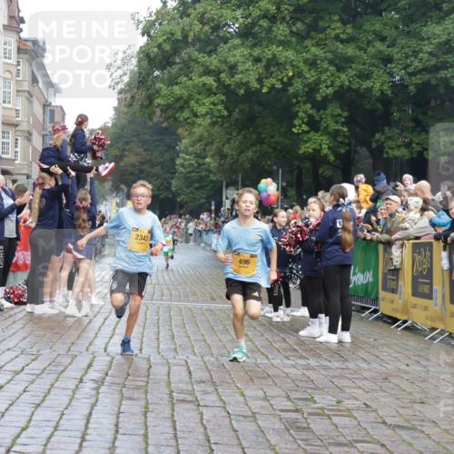 13.09.2026 - Kiel Lauf Yannick Fuchs http://msf.ph/oto/10277590 13.09.2026 08:50:40 Ziel 2125, 2443, 3106, 5792, 7511, 1710, 2909, 3167, 3487, 8786, 10359, 11542, 496, 497, 2343, 5959, 9612, 10957, 10987, 1710, 2909, 5168, 5258 meine-sportfotos.de