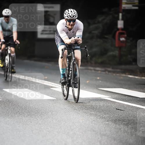 13.09.2026 - Stadtparktriathlon H.Heesch http://msf.ph/oto/10277611 13.09.2026 10:40:08 Radfahren 362, 422, 461, 472, 533, 559 meine-sportfotos.de
